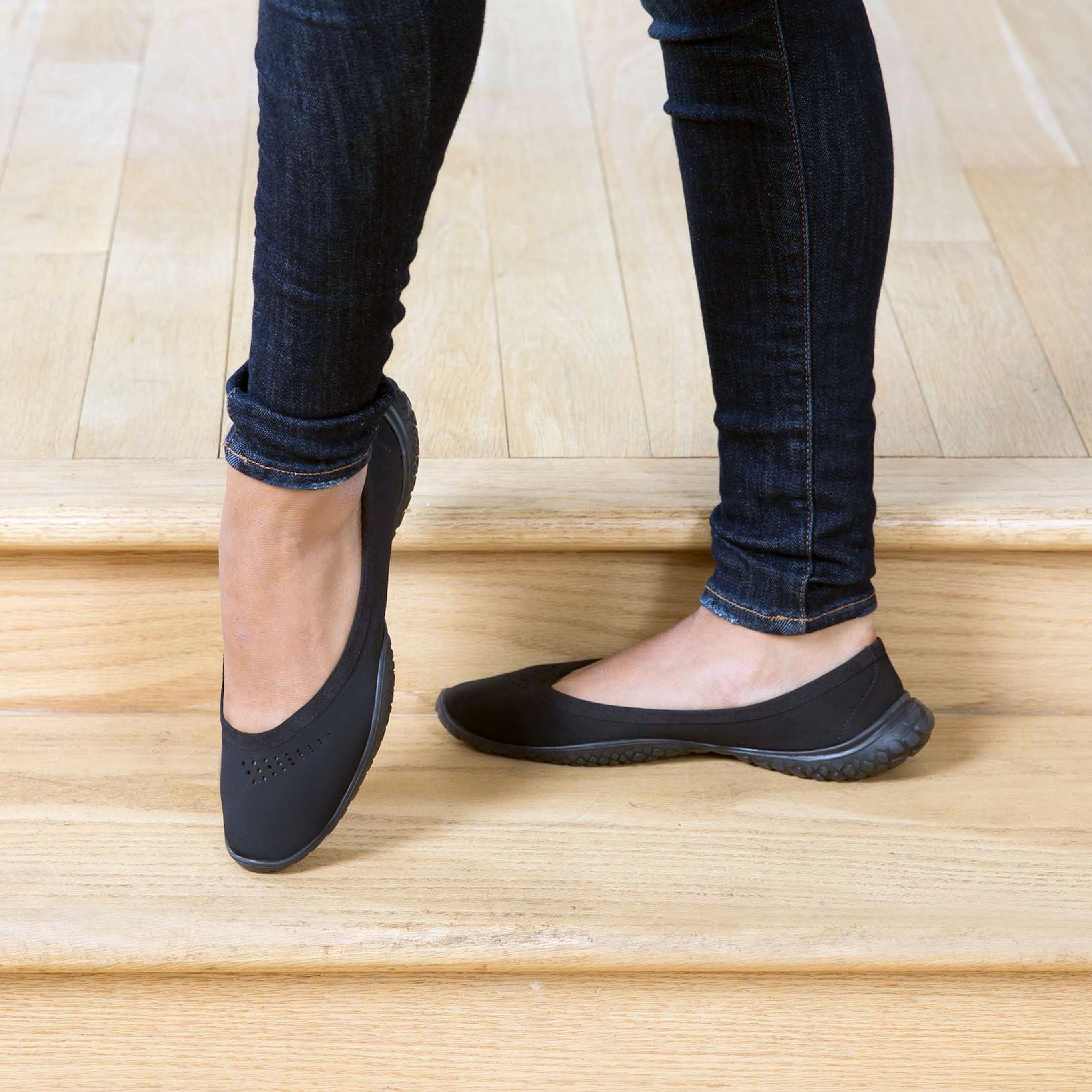 LISSOM Flyte Black with Black Soles Slip-On Comfort Ballet Flats